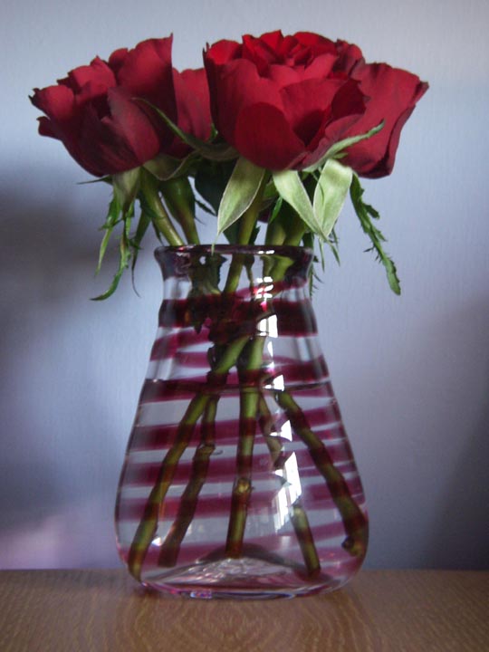 Lead crystal vase with spiral decoration